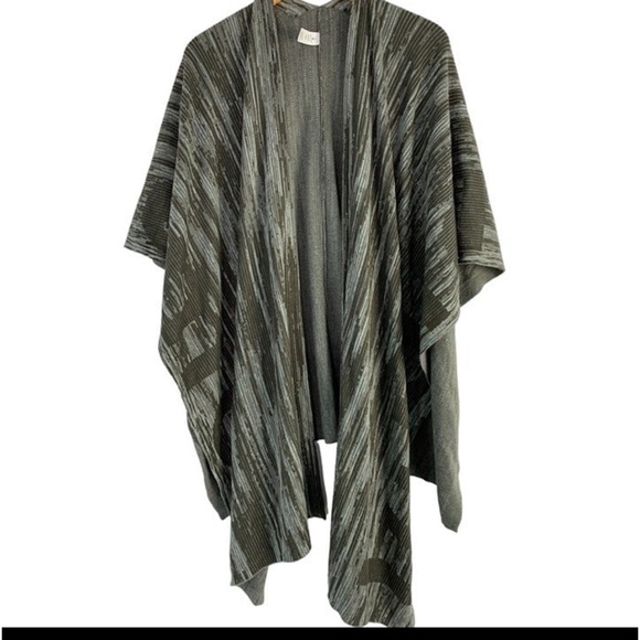 Lululemon The Rest is Written Shawl Wrap - Picture 2 of 12